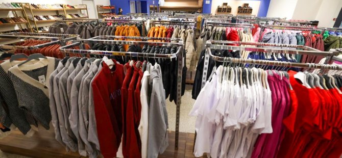 ÜMRANİYE’DE SOSYAL DAYANIŞMANIN GÜÇLÜ ADRESİ: GÖNÜLDEN GÖNÜLE GİYİM MAĞAZASI