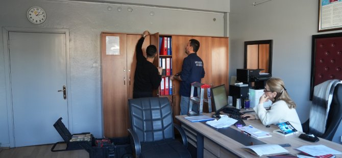 KARTAL BELEDİYESİ'NDEN OKUL VE KAMU BİNALARINDA DEPREM GÜVENLİĞİNİ ARTIRAN ÖNLEYİCİ ADIM