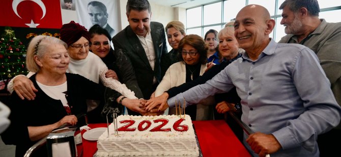 KARTAL BELEDİYESİ'NDEN HUZUREVİ SAKİNLERİNE YENİ YIL ETKİNLİĞİ