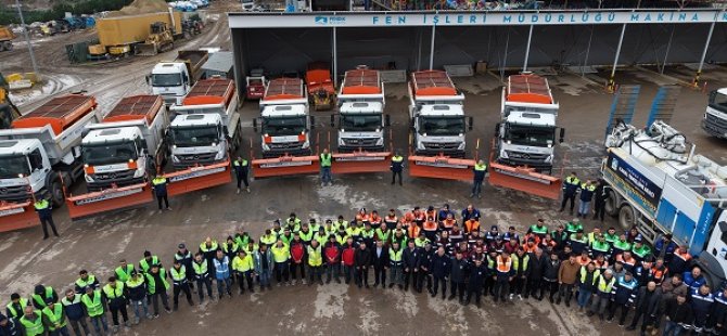 PENDİK BELEDİYESİ KAR YAĞIŞINA KARŞI 475 PERSONELLE KARŞI TEYAKKUZDA