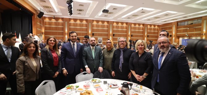 AK PARTİ MALTEPE HEYETİNDEN BASIN MENSUPLARINA VEFA ÇIKARMASI