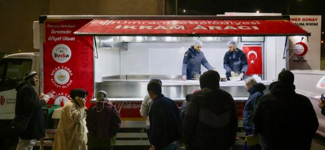 ÜMRANİYE’DE GÖNÜLLERİ ISITAN İKRAM: SOĞUK HAVAYA SICAK MOLA!