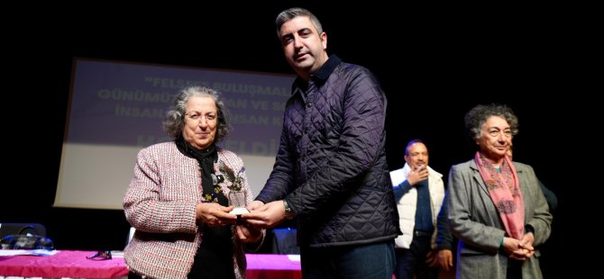 GÜNÜMÜZÜN İNSANINA DAİR SORULAR KARTAL'DA FELSEFİ BİR BAKIŞLA TARTIŞILDI