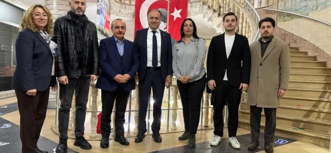 CHP PENDİK İLÇE BAŞKANI NİYAZİ GÜNERİ VE YÖNETİMİNDEN MEHMET SALİH USTA'YA TAZİYE ZİYARETİ