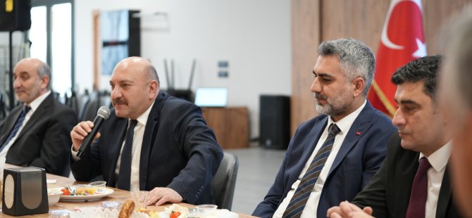 KARTAL KAYMAKAMI EDİP ÇAKICI MUHTARLARLA BİR ARAYA GELDİ