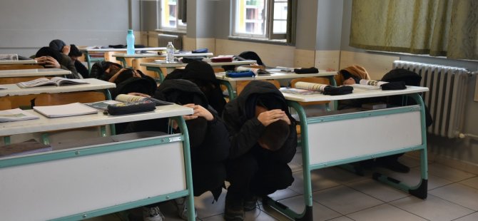 6 ŞUBAT DEPREMLERİNİN YIL DÖNÜMÜNDE TATBİKAT YAPTILAR