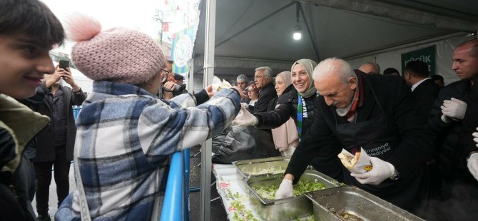 ÜMRANİYELİLER HAMSİ FESTİVALİ'NDE BULUŞTU