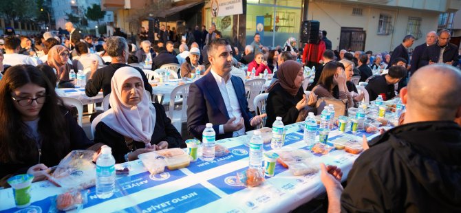 RAMAZAN'IN MANEVİ İKLİMİ KARTAL'DA BİRLİK VE DAYANIŞMAYLA KARŞILANIYOR
