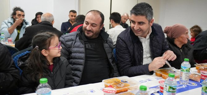 KARTAL BELEDİYE BAŞKANI GÖKHAN YÜKSEL KOMŞULARIYLA İFTAR SOFRASINDA BULUŞTU