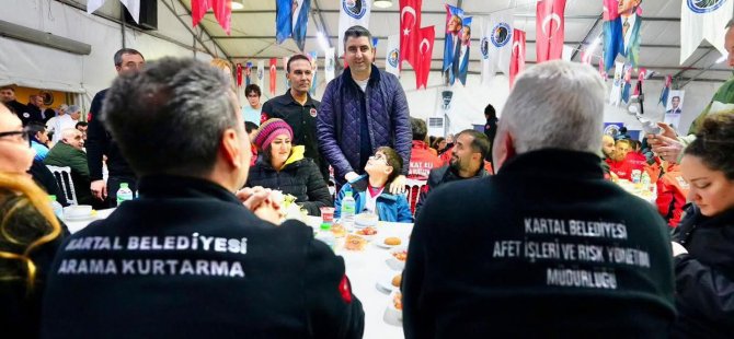 BAŞKAN GÖKHAN YÜKSEL KARTALLI KAHRAMANLARLA İFTAR SOFRASINDA BULUŞTU