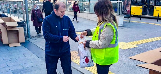 ÜMRANİYE BELEDİYESİ’NDEN İFTARA YOLDA YAKALANAN VATANDAŞLARA İFTARİYELİK DESTEĞİ