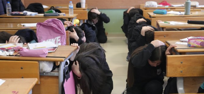 KARTAL BELEDİYESİ'NDEN OKULLARDA AFET BİLİNCİ EĞİTİMİ