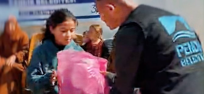 PENDİK BELEDİYESİ GAZZE'DE ''BAYRAMLIK GİYDİRME VE ÇOCUK ŞENLİĞİ''DÜZENLEDİ