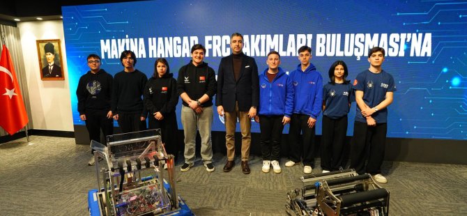 KARTAL'IN GENÇ MÜHENDİSLERİ MAKİNA HANGAR'DA BULUŞTU: HEDEF DÜNYA SAHNESİ!