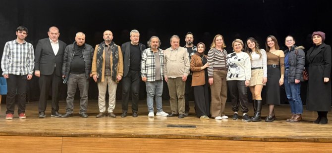 SAHNE ALTINDA DEVLEŞEN GENÇ YETENEKLER:PENDİK'TE TİYATRO ŞÖLENİ