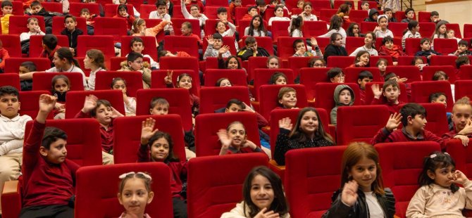 ÜMRANİYE’DE KÜLTÜR SANAT SEZONU ÇOCUKLARIN NEŞESİYLE RENKLENİYOR