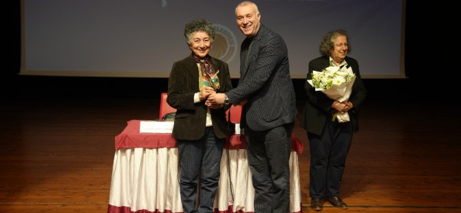 KARTAL'DA DÜŞÜNCE YOLCULUĞU: 'FELSEFE BULUŞMALARI'NDA TEKNOLOJİ VE İNSAN ELE ALINDI