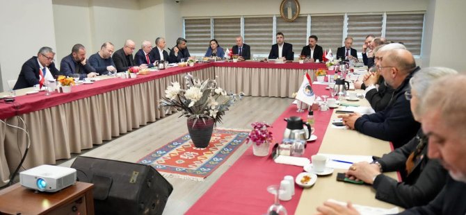 KARTAL'DA ORTAK AKIL BULUŞMASI: BAŞKAN GÖKHAN YÜKSEL MUHTARLARLA EL ELE