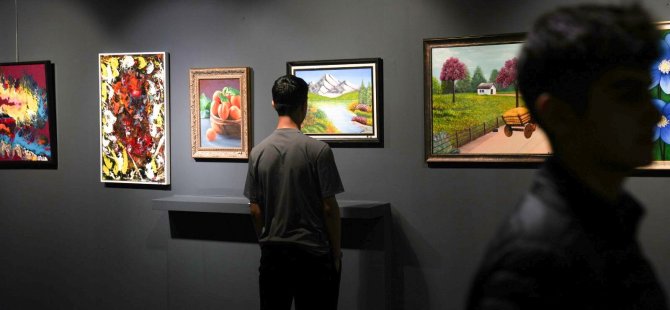 “ÖZGÜRLÜĞÜN RENKLERİ” SERGİSİ ÜMRANİYE’DE SANATSEVERLERLE BULUŞTU