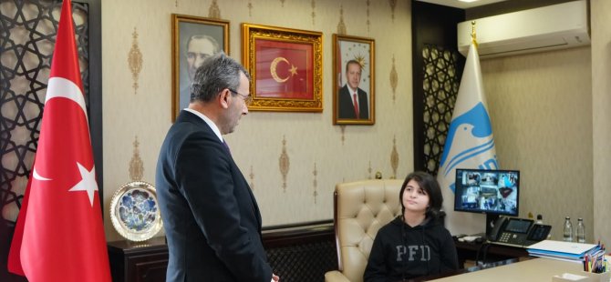 PENDİK'TE BAŞKANLIK MAKAMI GELECEĞİN TEMİNATI ÇOCUKLARA EMANET