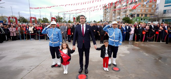 KARTAL'DA 23 NİSAN COŞKUSU ATATÜRK ANITI'NA SUNULAN ÇELENK TÖRENİYLE BAŞLADI