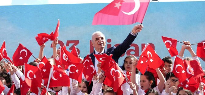 ÜMRANİYE’DE 23 NİSAN BAYRAMI COŞKUYLA KUTLANDI