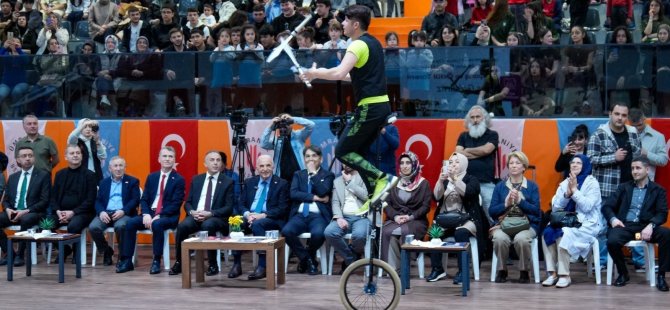ÜMRANİYE’DE SPOR VE GELENEK BİR ARADA: BİNLERCE ÖĞRENCİ KATILDI