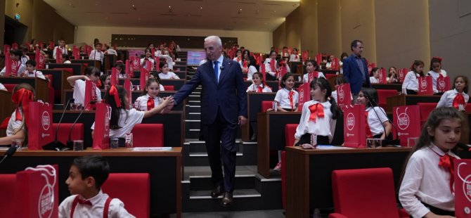 VERİLEN SÖZ TUTULDU, 120 ÖĞRENCİ TABLET SAHİBİ OLDU