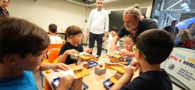 KARTAL'DA GELECEĞİN MUCİTLERİ MAKİNA HANGAR'DA BULUŞTU
