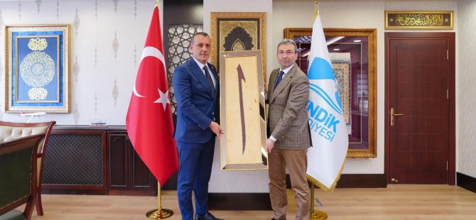 BAŞKAN AHMET CİN MHP PENDİK İLÇE BAŞKANI MUHARREM KIR VE YÖNETİMİNİ AĞIRLADI