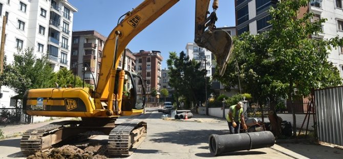 YAĞMUR SUYU KANALI ÇALIŞMALARI ARALIKSIZ SÜRÜYOR