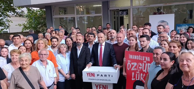 CHP PENDİK İLÇE BAŞKANI NİYAZİ GÜNERİ VE YÖNETİMİ TOPLU İSTİFA EDEREK YENİ PARTİ'YE GEÇTİ