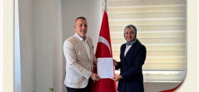 MHP PENDİK İLÇE BAŞKANI MUHARREM KIR MAZBATASINI ALARAK GÖREVE BAŞLADI