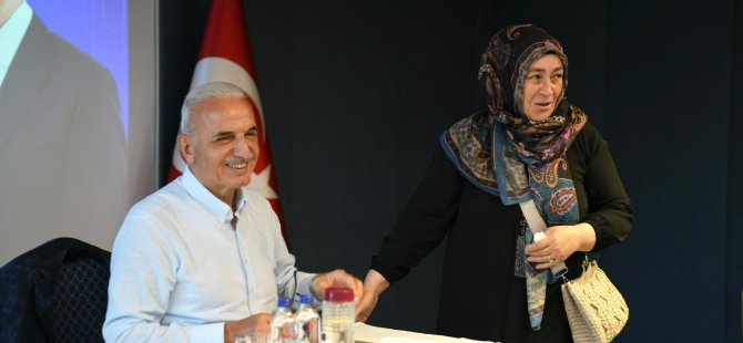 BAŞKAN İSMET YILDIRIM HALK GÜNÜ KAPSAMINDA VATANDAŞLARLA BULUŞTU