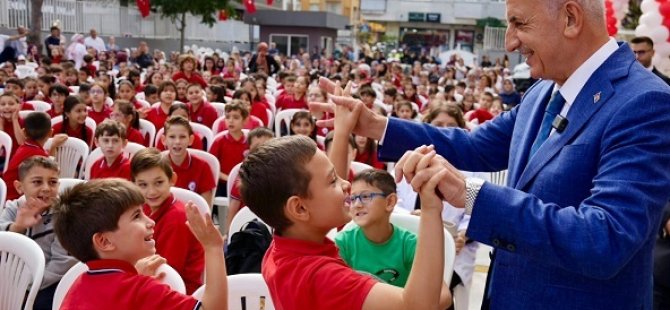ÜMRANİYE’DE İLK DERS ZİLİ ÇALDI