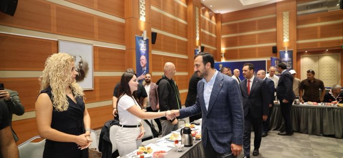 AK PARTİ İSTANBUL'DA 45 AMATÖR SPOR BRANŞININ TEMSİLCİSİ İLE BİR ARAYA GELDİ