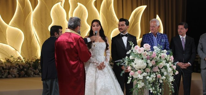 SİYASET VE İŞ DÜNYASINI BULUŞTURAN DÜĞÜN: AYLA ÇELİK VE ERKUT YETER DÜNYAEVİNE GİRDİ