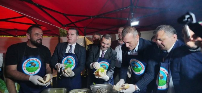 PENDİK MİLLET BAHÇESİ'NDE HAMSİ ŞÖLENİ:RİZELİLER DERNEĞİ UNUTULMAZ BİR ETKİNLİĞE İMZA ATTI