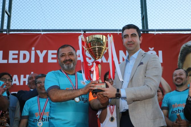Kartal Orçul Futbol Turnuvası'nda Kupa Coşkusu