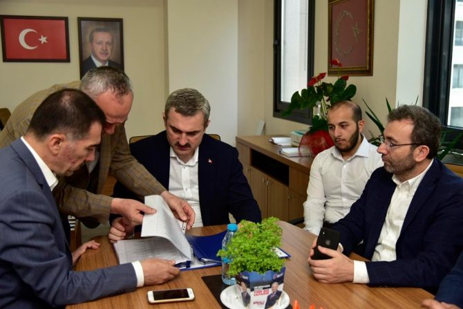 Bayram Şenocak'tan AK Parti Pendik İlçe Başkanlığı'na Ziyaret