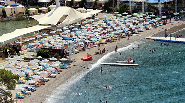 Suriyelilere Plaj Yasağı Kararı Belediye Başkanı'ndan Veto Edildi