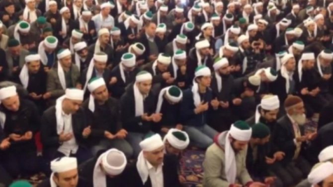 İlahiyatçılar'dan Çarpıcı Cemaat  Raporu; Dini İstismar Eden Araca Dönüştüler