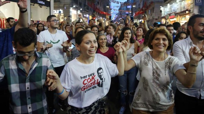 Anadolu İstanbul Seçimini Zaferlerle  Kutladı