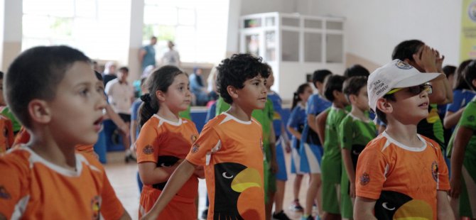 150 Öğrenciye Madalyaları Verildi