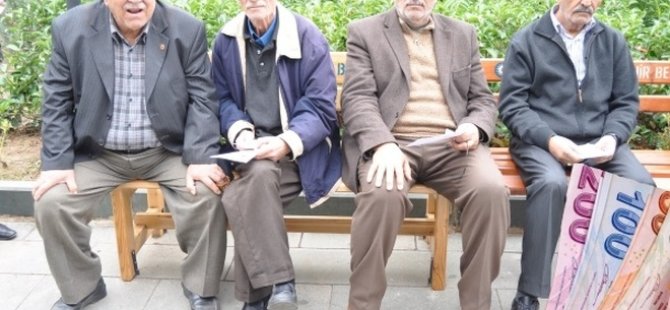 BAYRAM  İKRAMİYELERİ ENFLASYONA YENİK DÜŞTÜ