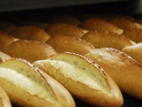 İSTANBUL'DA FIRINCILAR DA EKMEĞE ZAM YAPTI