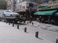 PENDİK SAHİL YOLUNDA MEYDANA GELEN  KAZA KORKUTTU