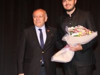 KARTALLI PİYANİST SANATSEVERLERDEN TAM NOT ALDI