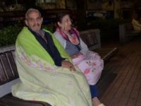 YALOVA DEPREMİ SONRASI VATANDAŞLAR SOKAKTA SABAHLADI