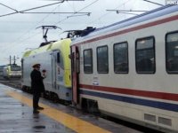 ADA EKSPRESİ YASAK OLMASINA RAĞMEN AYAKTA YOLCU ALIMINA DEVAM EDİYOR